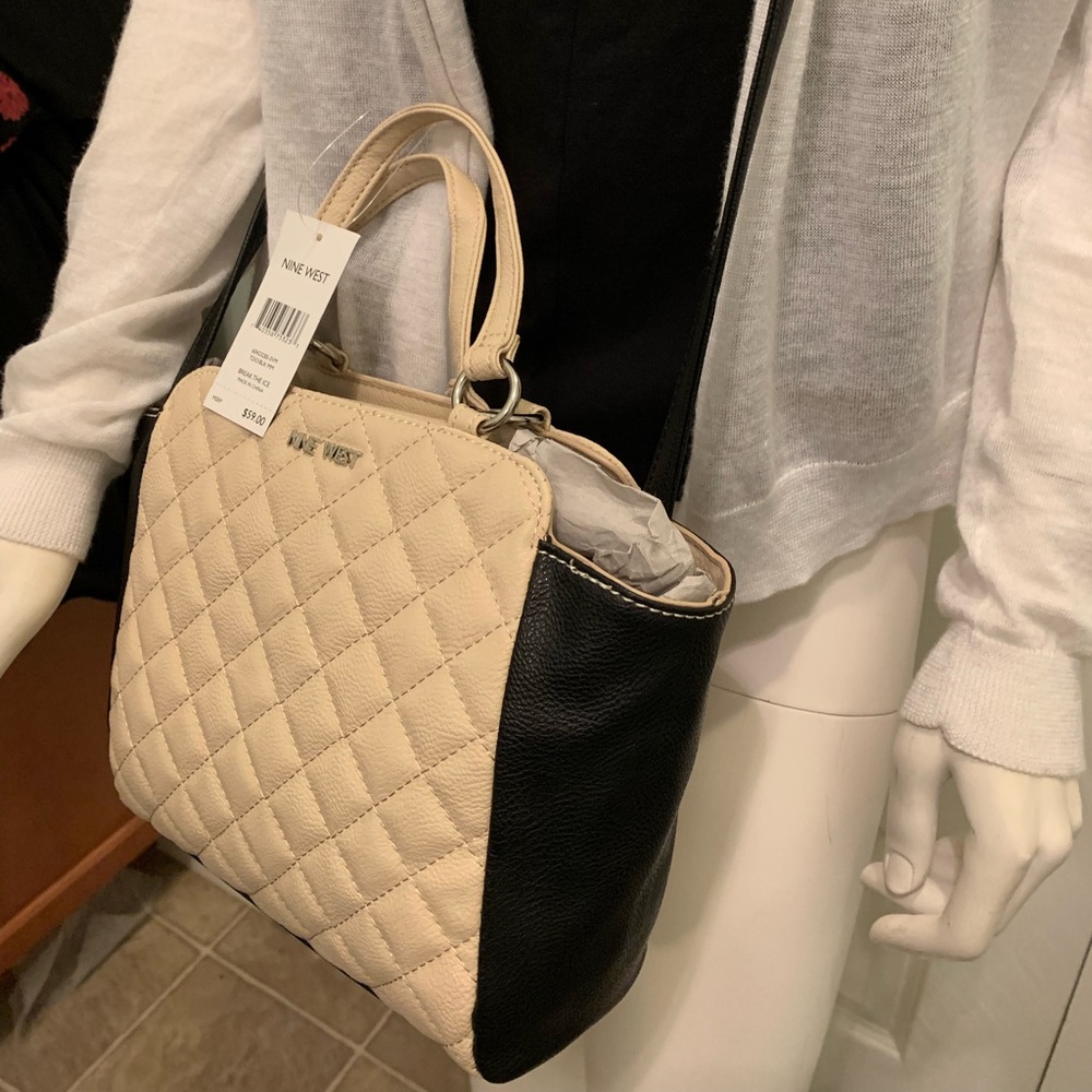 Nine West Crossbody Purse. Unused. Tags Attached.